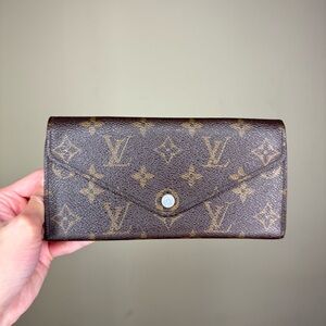 Louis Vuitton Brown Monogram Snap Wallet